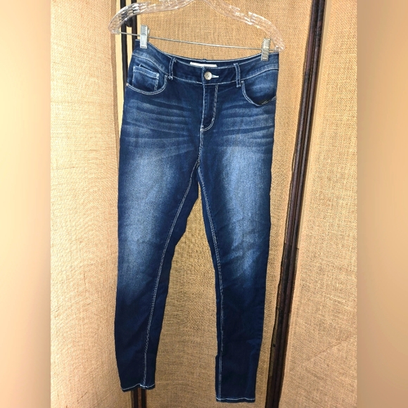 est 1948 Denim - NWOT Women's Est 1946 Denim Blue Jeans Contemporary Jeggings Size 8